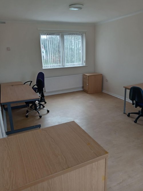 A really bright working space with many potential uses