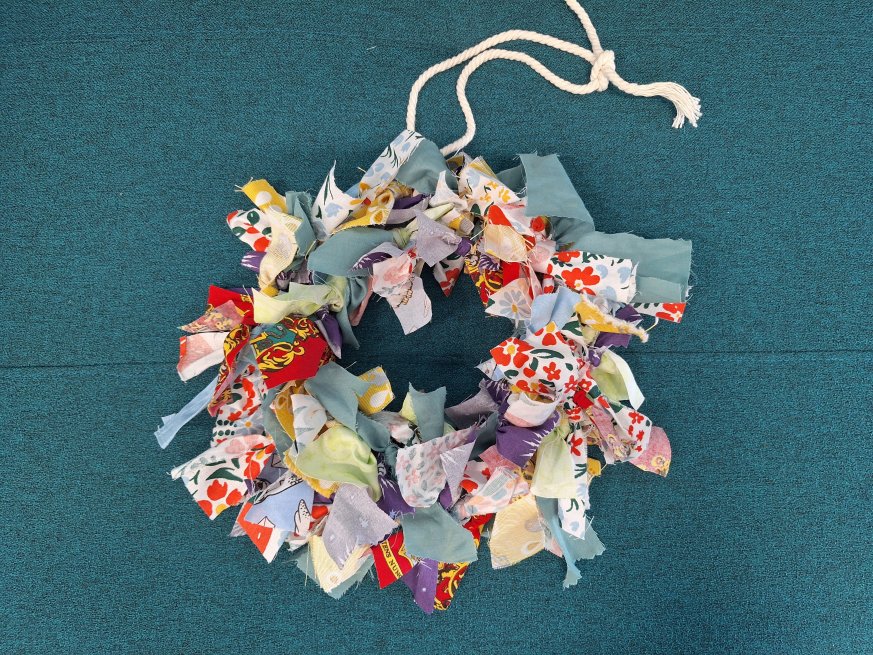 Crafternoon: Autumn Scrappy Fabric Wreath