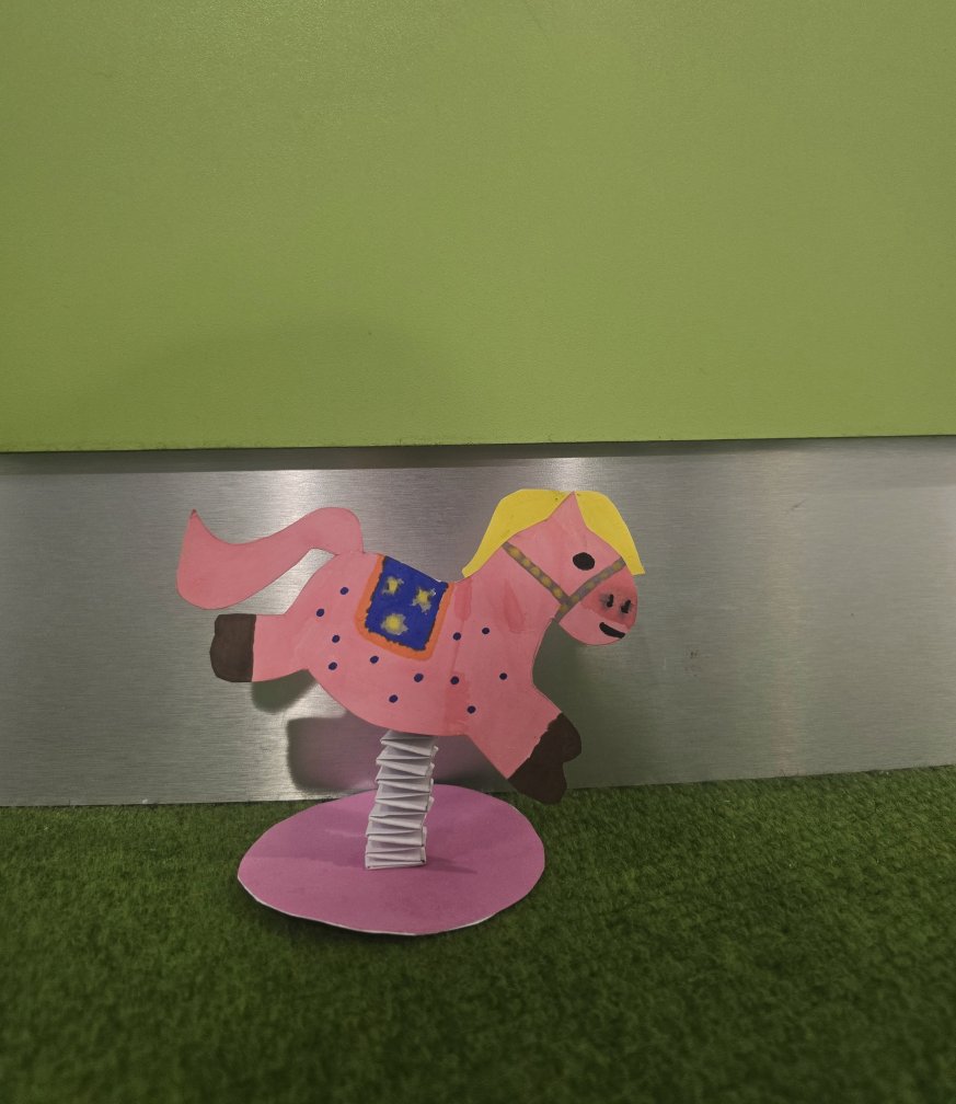 Make Your Own Galloping Card Horse!