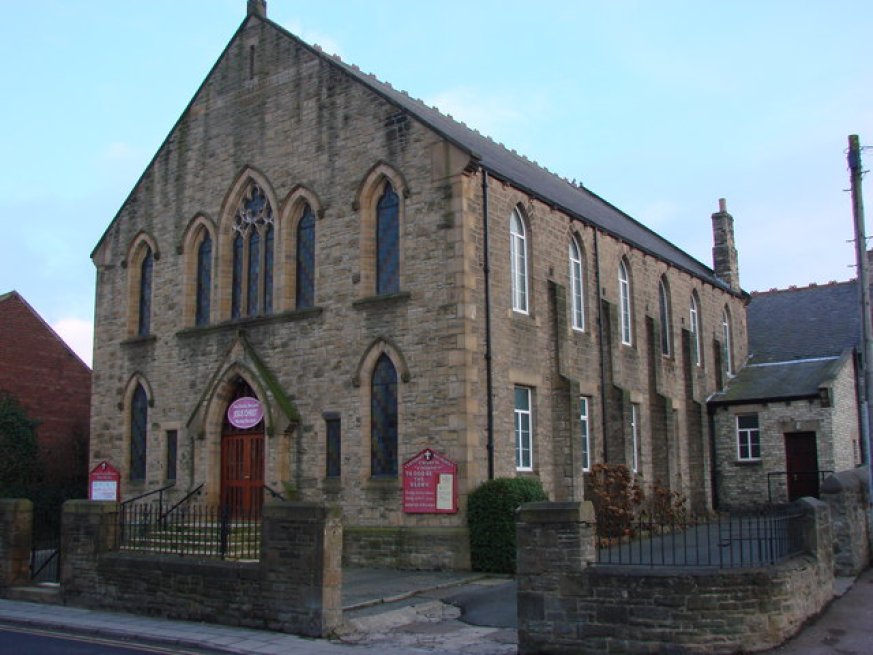 Crawcrook centenary methodist church outside view