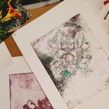 Artwork created by Shiori Naruse 