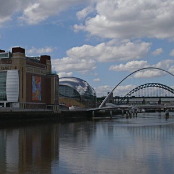phot of the Newcastle Gateshead Quay side